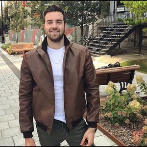 Meet your Posher, Jerry